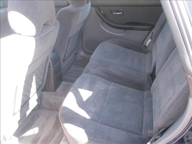 Subaru Outback 2003 photo 3