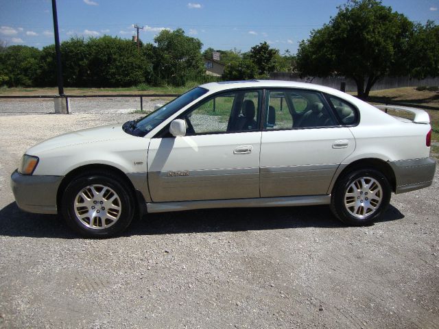 Subaru Outback 2003 photo 1