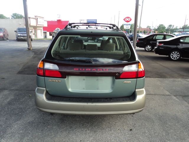 Subaru Outback 2003 photo 4