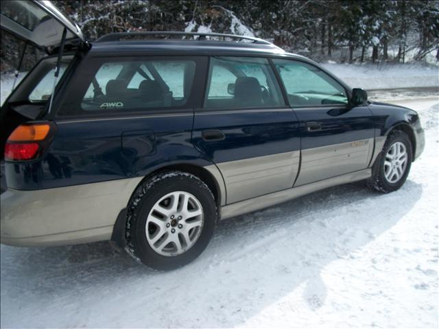 Subaru Outback 2003 photo 2