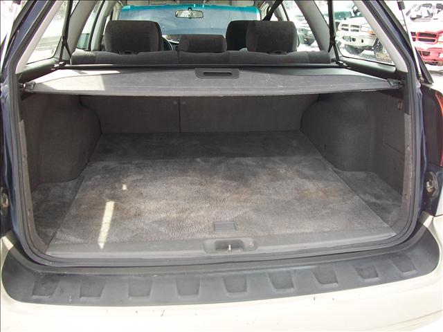 Subaru Outback 2003 photo 4