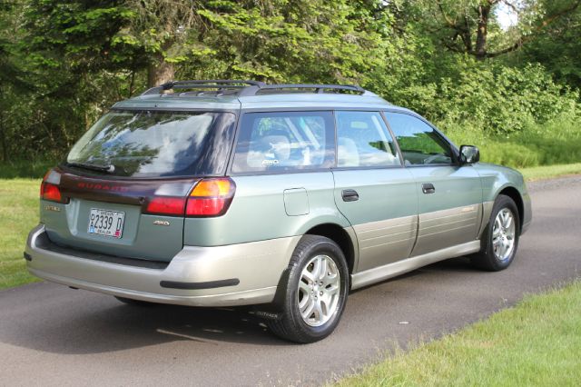 Subaru Outback 2003 photo 4