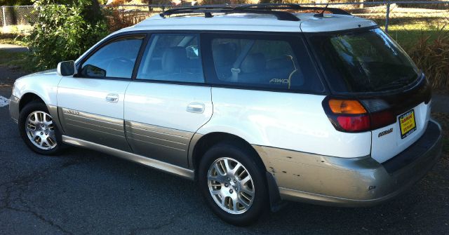 Subaru Outback 2003 photo 1