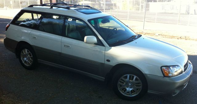 Subaru Outback 2003 photo 4