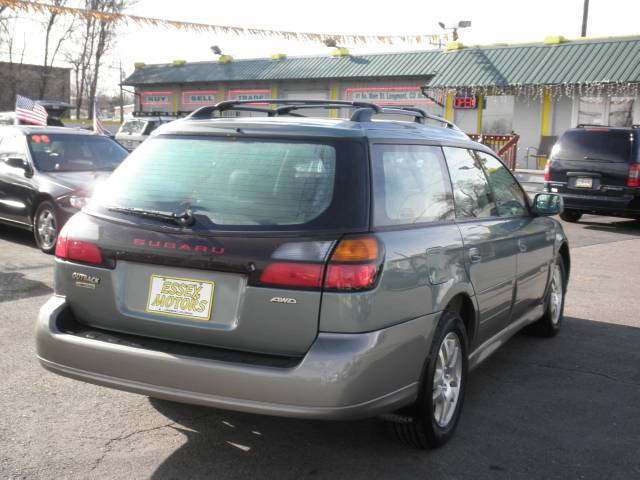 Subaru Outback 2003 photo 4