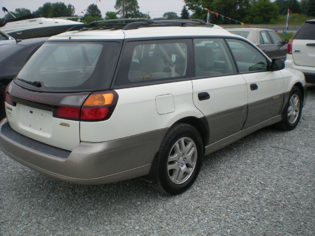 Subaru Outback 2003 photo 11