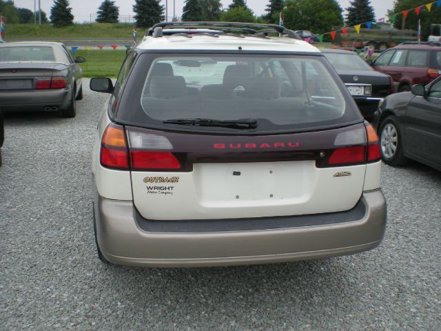 Subaru Outback 2003 photo 9