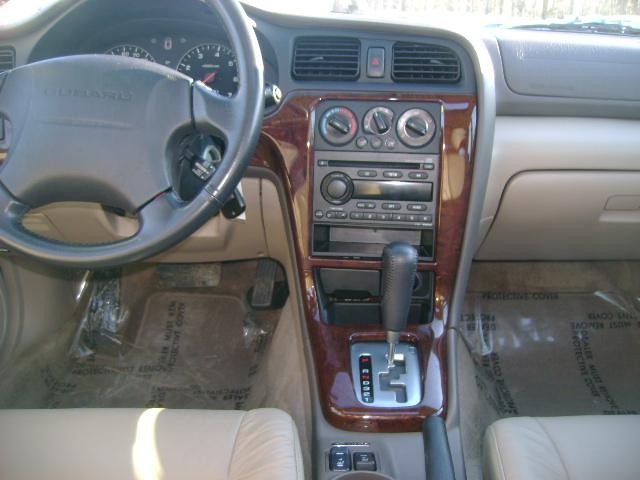 Subaru Outback 2003 photo 5