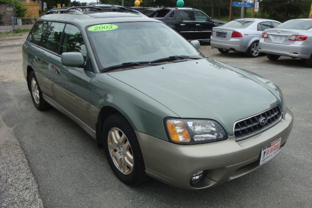 Subaru Outback 2003 photo 12