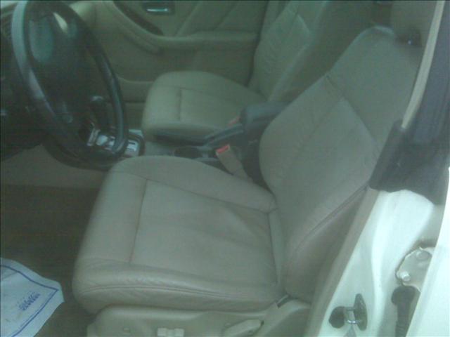 Subaru Outback 2003 photo 3