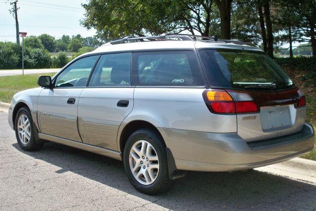 Subaru Outback 2003 photo 1