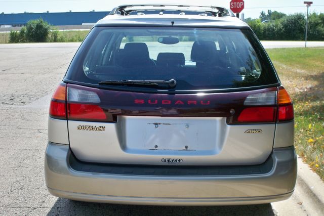 Subaru Outback 2003 photo 3