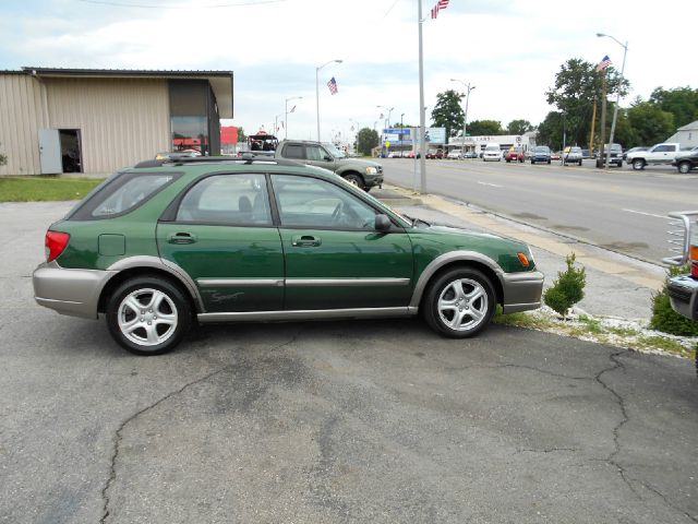 Subaru Outback 2003 photo 4