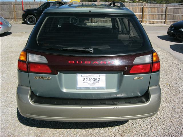 Subaru Outback 2003 photo 3