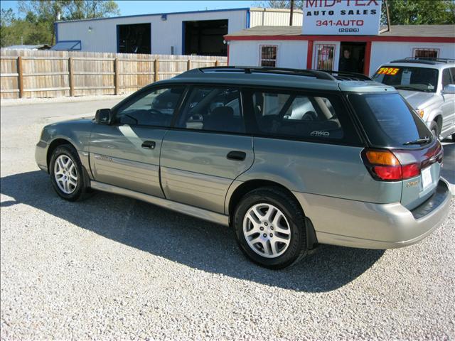 Subaru Outback 2003 photo 4