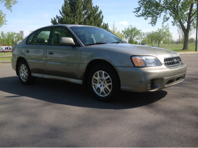 Subaru Outback 2003 photo 10