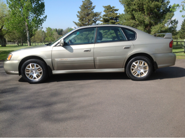 Subaru Outback 2003 photo 27