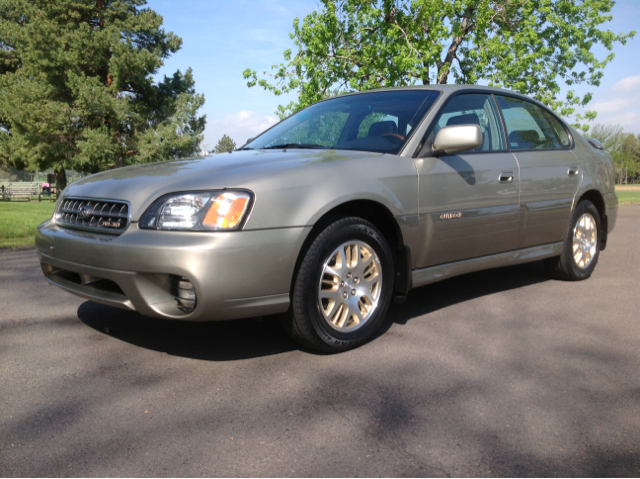 Subaru Outback 2003 photo 30