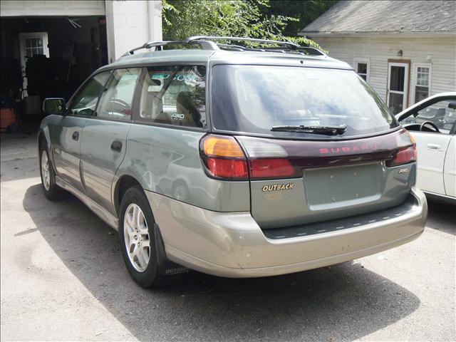 Subaru Outback 2003 photo 1