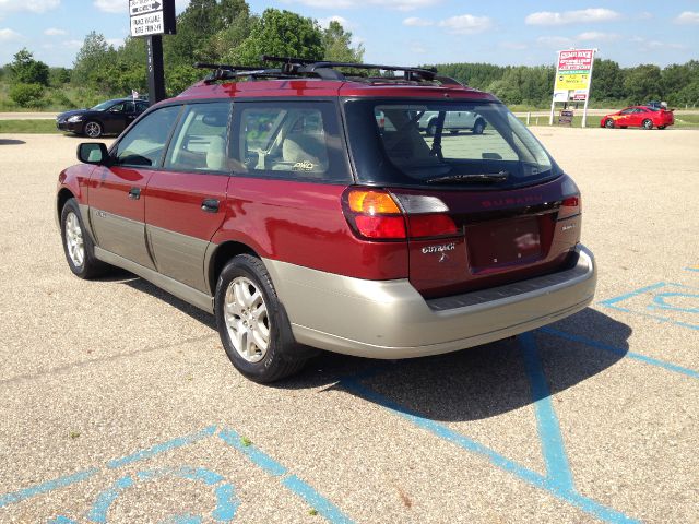 Subaru Outback 2004 photo 2