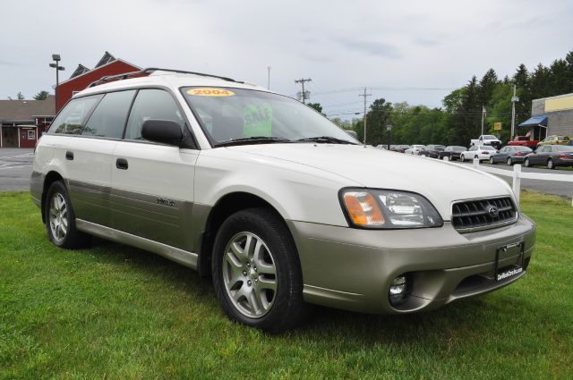 Subaru Outback 2004 photo 10