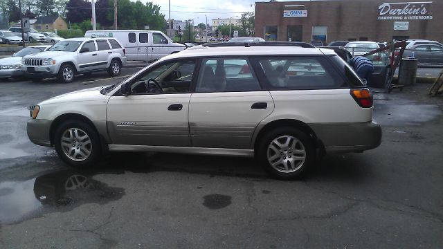 Subaru Outback 2004 photo 17