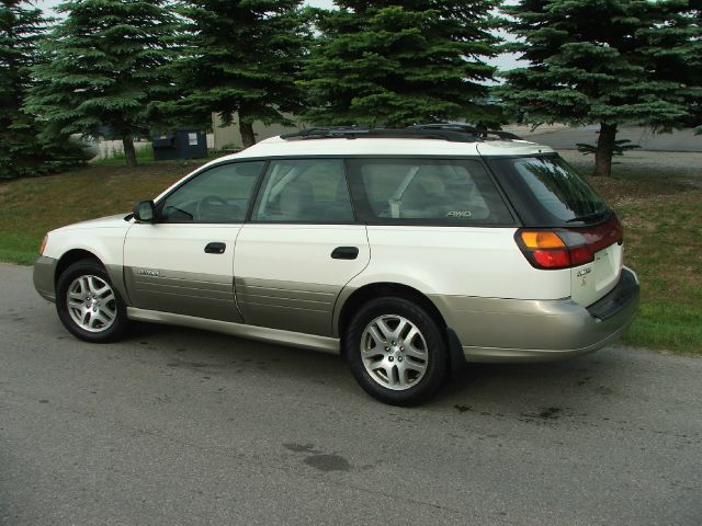 Subaru Outback 2004 photo 3