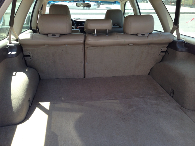 Subaru Outback 2004 photo 2