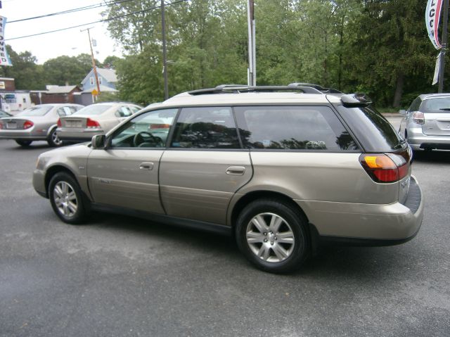 Subaru Outback 2004 photo 13