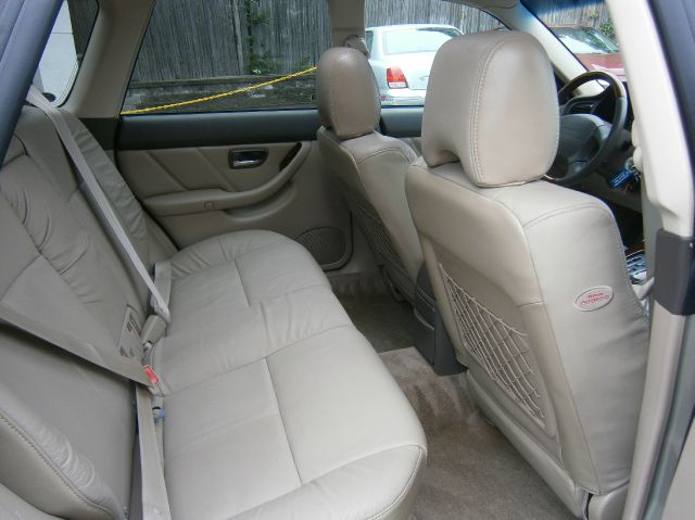 Subaru Outback 2004 photo 6