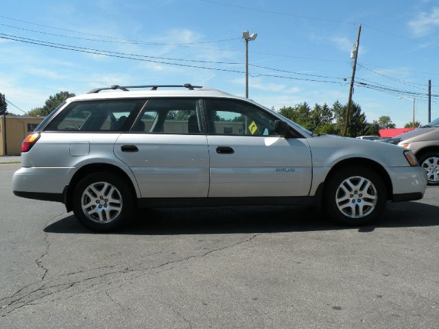 Subaru Outback 2004 photo 2