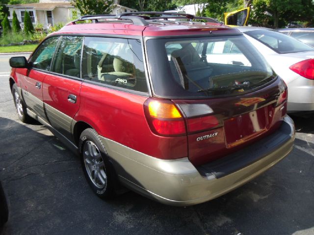 Subaru Outback 2004 photo 2