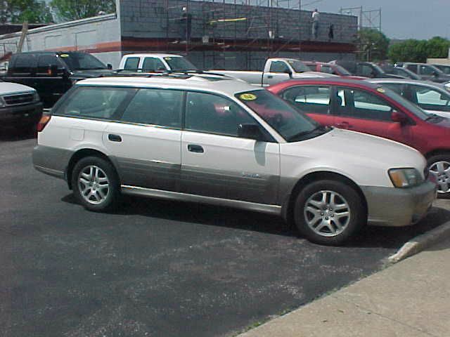 Subaru Outback 2004 photo 1