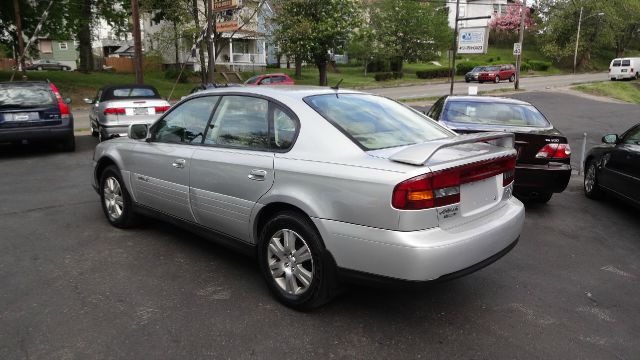 Subaru Outback 2004 photo 8