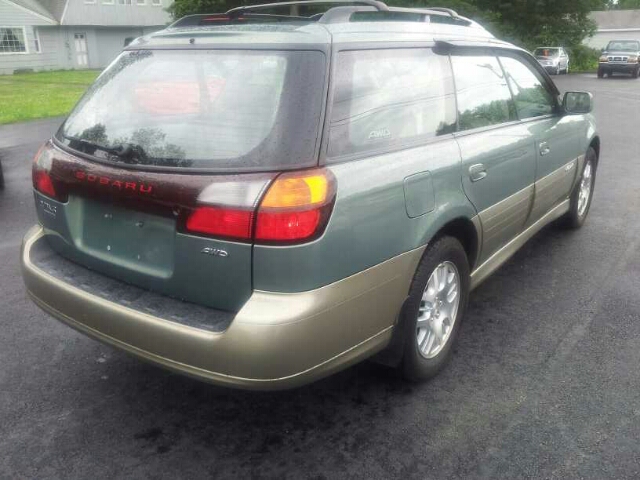 Subaru Outback 2004 photo 3