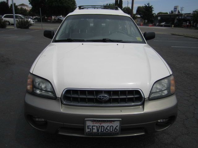 Subaru Outback 2004 photo 2