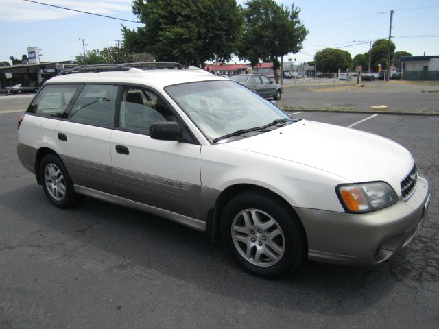 Subaru Outback 2004 photo 9