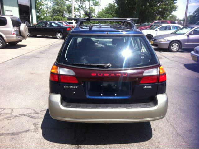 Subaru Outback 2004 photo 11