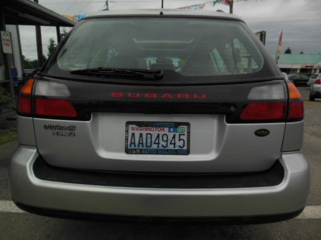 Subaru Outback 2004 photo 11