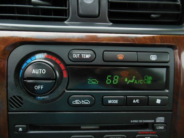 Subaru Outback 2004 photo 21