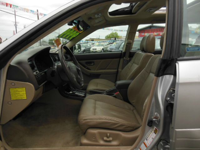 Subaru Outback 2004 photo 25