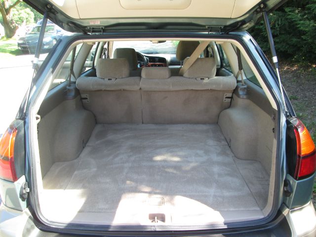 Subaru Outback 2004 photo 9