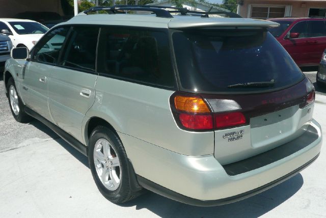 Subaru Outback 2004 photo 3