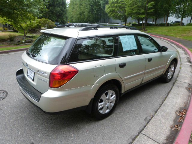 Subaru Outback 2005 photo 1