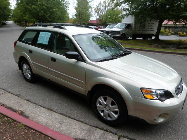 Subaru Outback 2005 photo 2