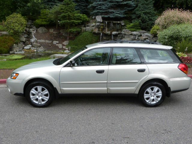 Subaru Outback 2005 photo 4