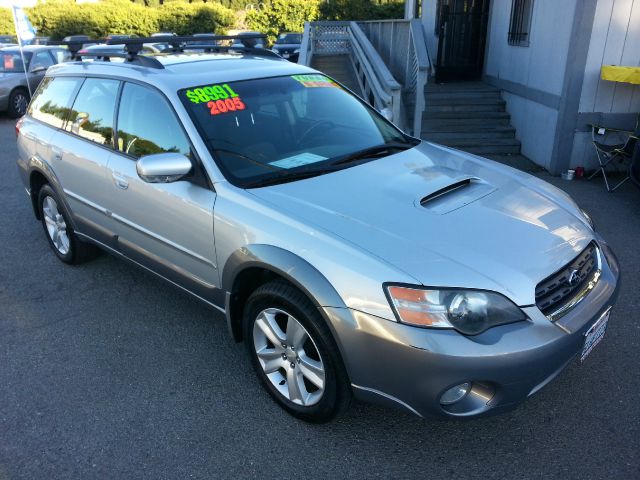 Subaru Outback 2005 photo 4