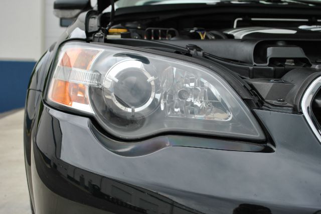 Subaru Outback 2005 photo 28