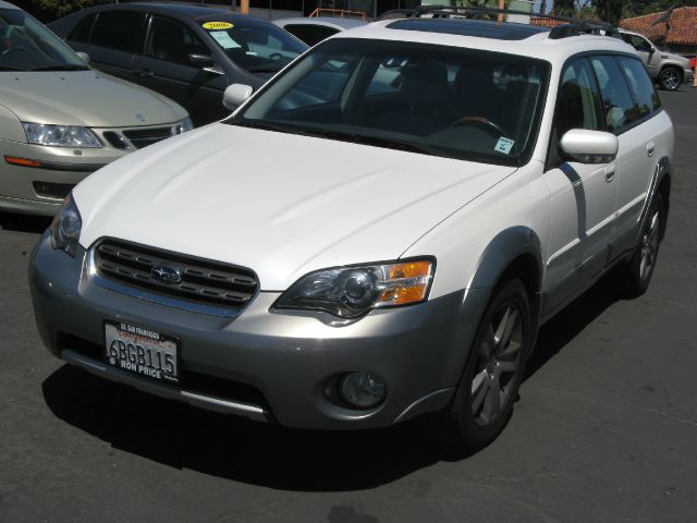 Subaru Outback 2005 photo 2