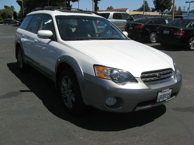 Subaru Outback 2005 photo 3